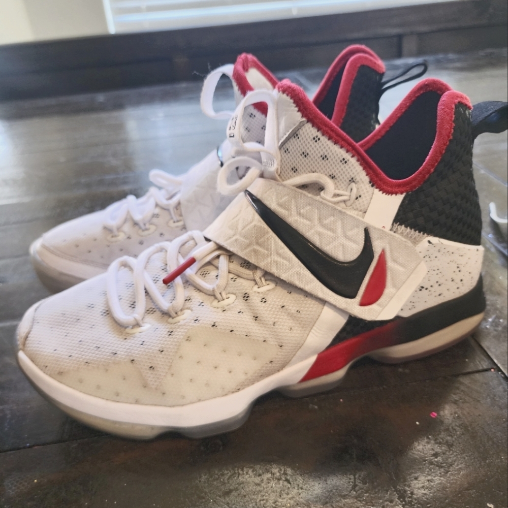 Nike shoes